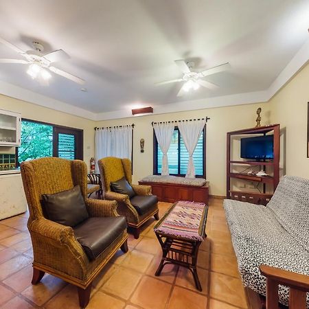 Beachside Villas Gold Standard Certified Placencia Exterior photo