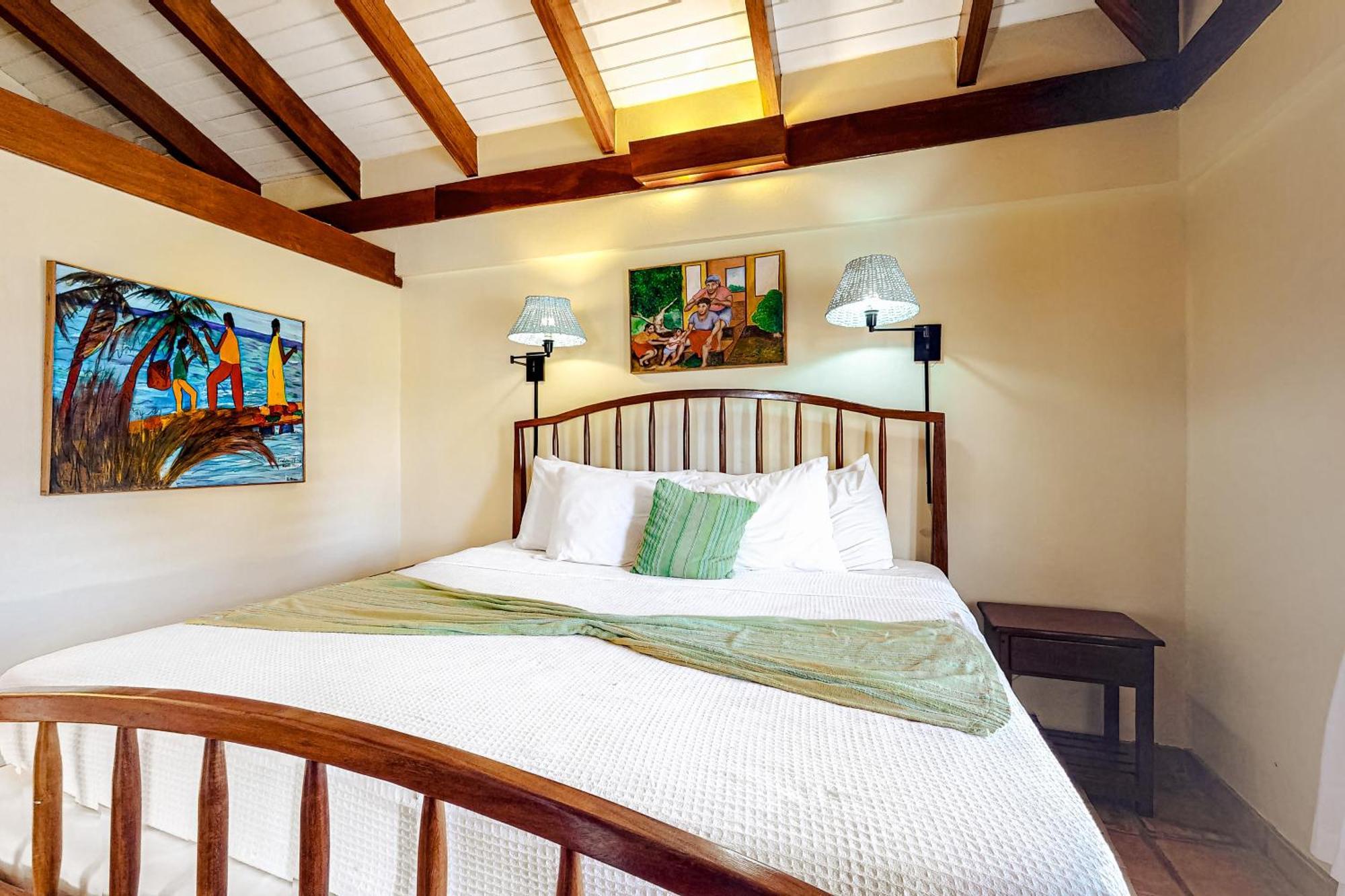Beachside Villas Gold Standard Certified Placencia Room photo