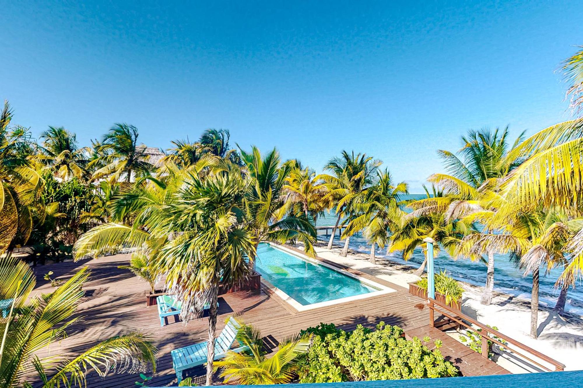 Beachside Villas Gold Standard Certified Placencia Room photo