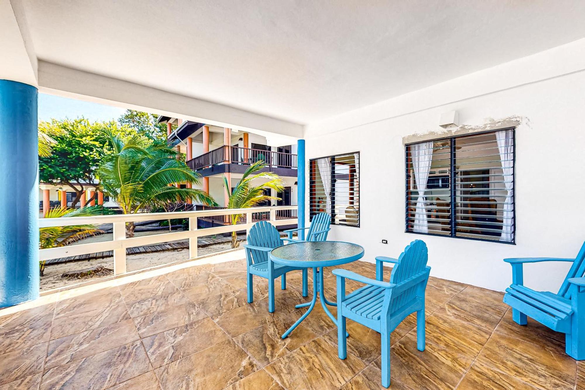 Beachside Villas Gold Standard Certified Placencia Room photo