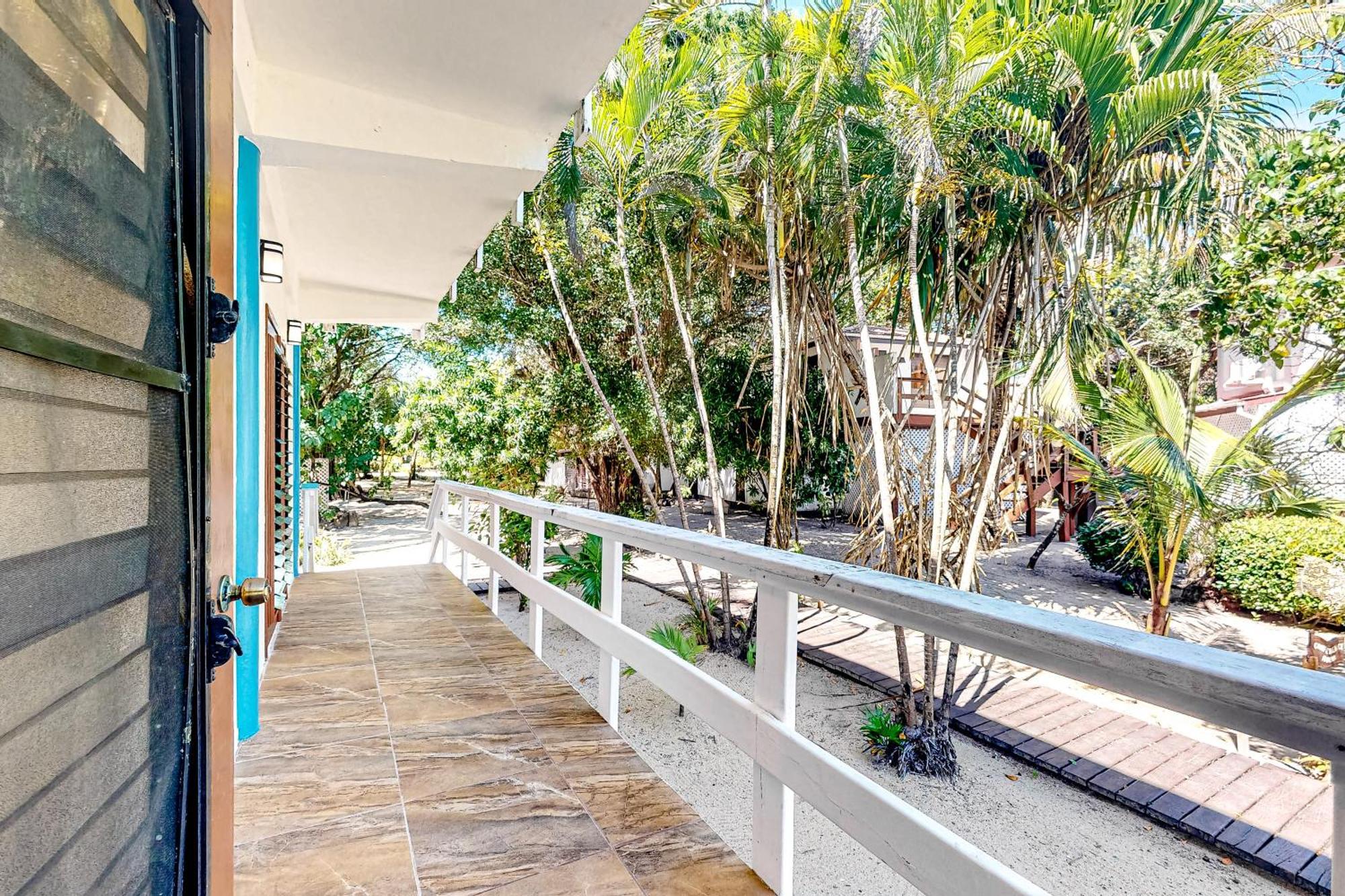 Beachside Villas Gold Standard Certified Placencia Room photo
