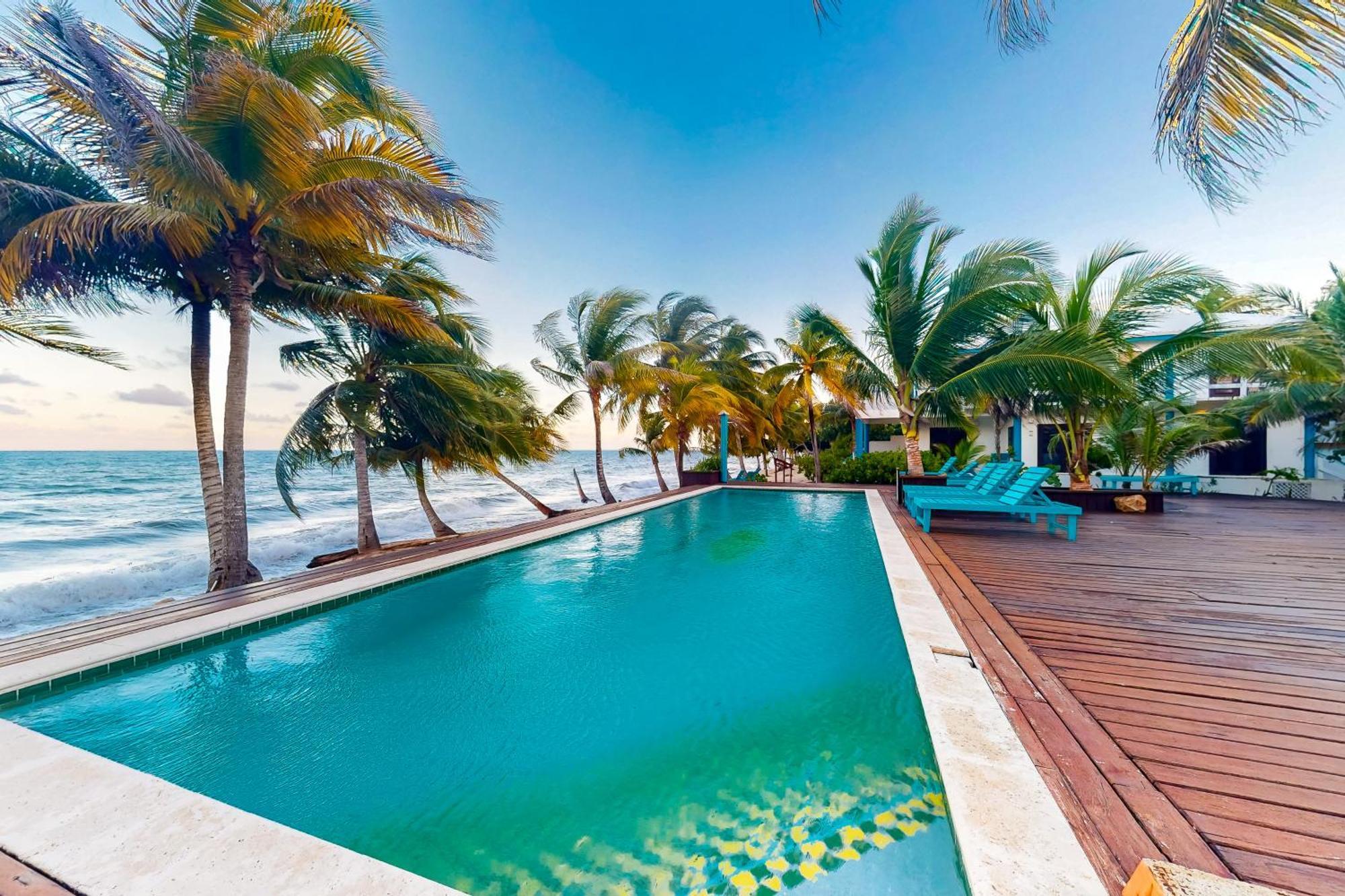 Beachside Villas Gold Standard Certified Placencia Room photo